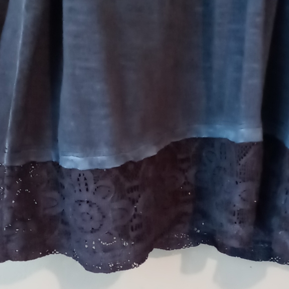 Gorgeous Blue Lace Tunic - Picture 3 of 7